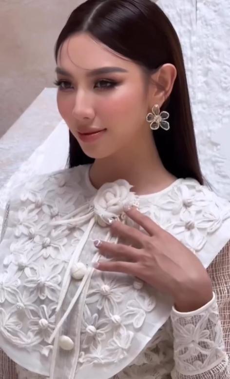 O regină a frumuseții din Vietnam a fost arestată pe aeroport din cauza unor jeleuri 974082