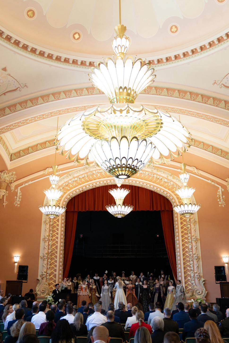 Cazinoul din Constanța a fost inaugurat oficial. Cum arată după cinci ani de renovări și când se poate vizita în interior 974406