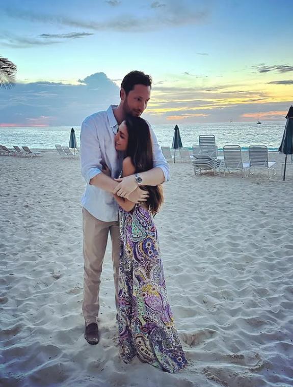 Prințesa Iman, nepoata ultimului șah al Iranului, a organizat o nuntă cum nimeni nu se aștepta și a făcut publice imaginile  974946