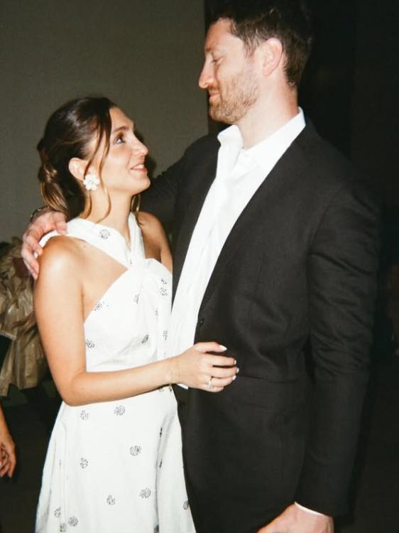 Prințesa Iman, nepoata ultimului șah al Iranului, a organizat o nuntă cum nimeni nu se aștepta și a făcut publice imaginile  974961