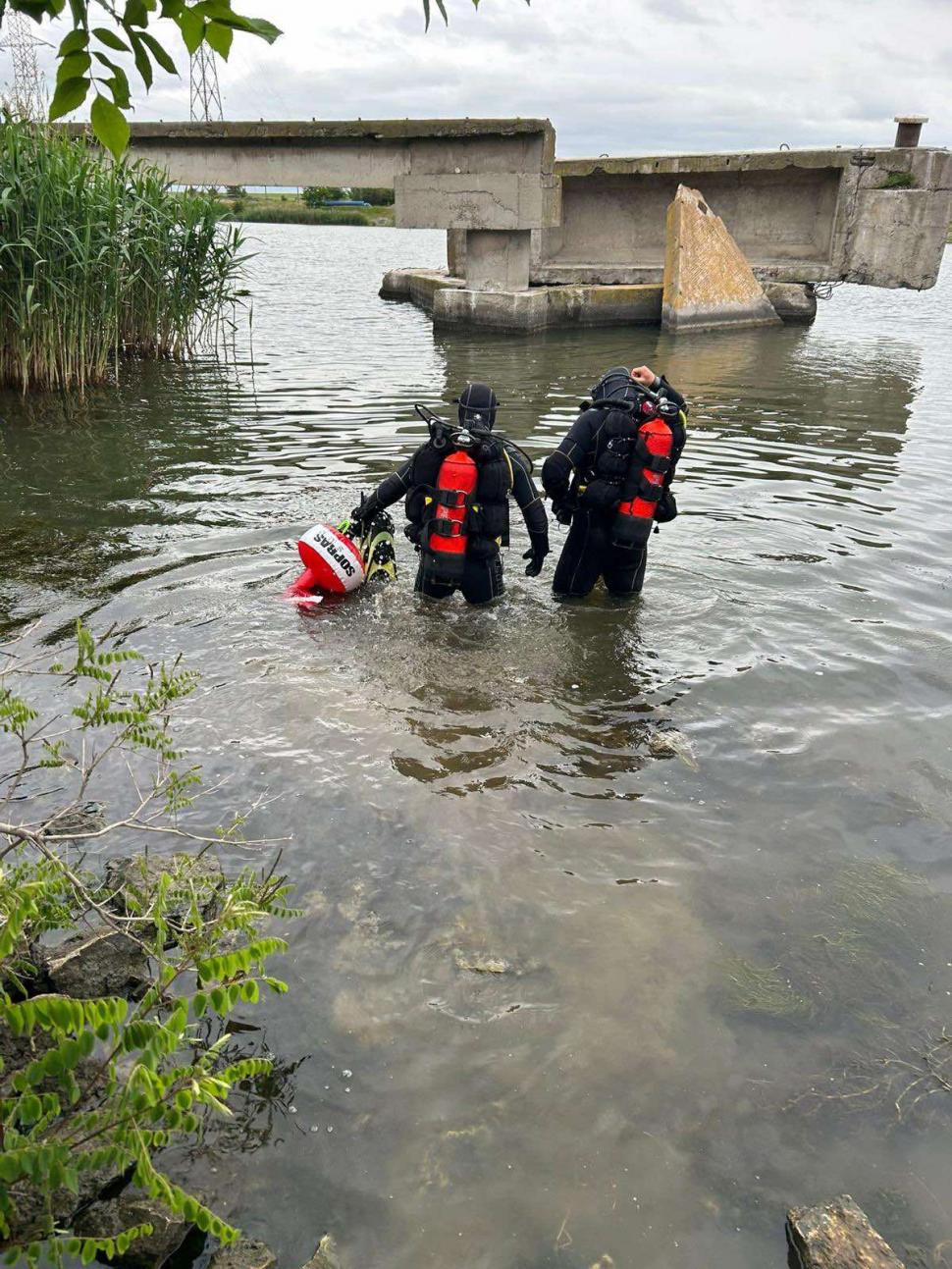 Un băiețel și tatăl său au căzut în canalul Dunăre – Marea Neagră. Doar copilul a supraviețuit 975295