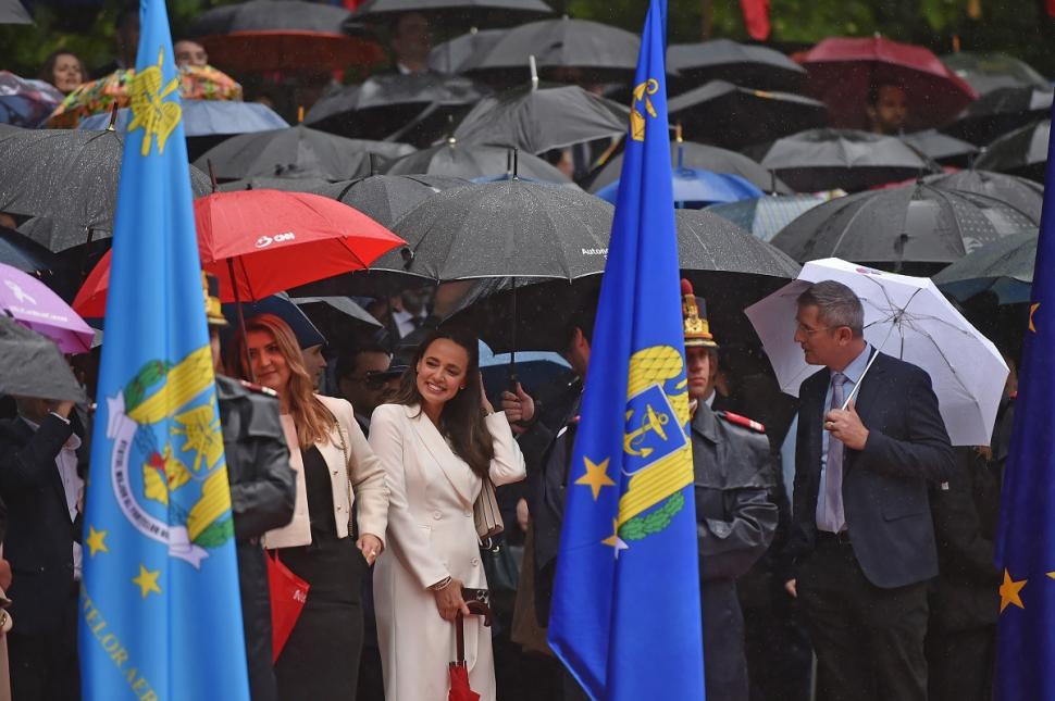 Vedete şi oameni de afaceri, prezenţi la ceremonia de învestire a lui Nicuşor Dan: "Este un om care preferă să facă" 975520