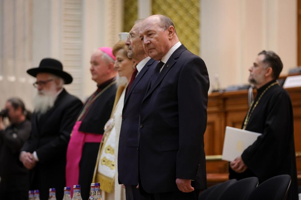 Vedete şi oameni de afaceri, prezenţi la ceremonia de învestire a lui Nicuşor Dan: "Este un om care preferă să facă" 975524