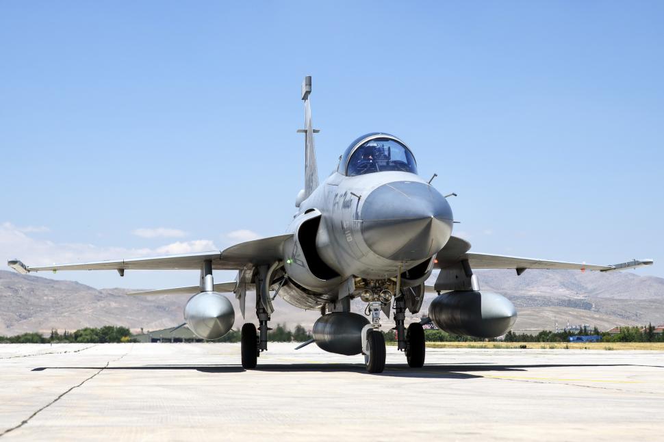 Cele mai mari forțe aeriene din lume în 2025, numărul 6 vă va surprinde 976062