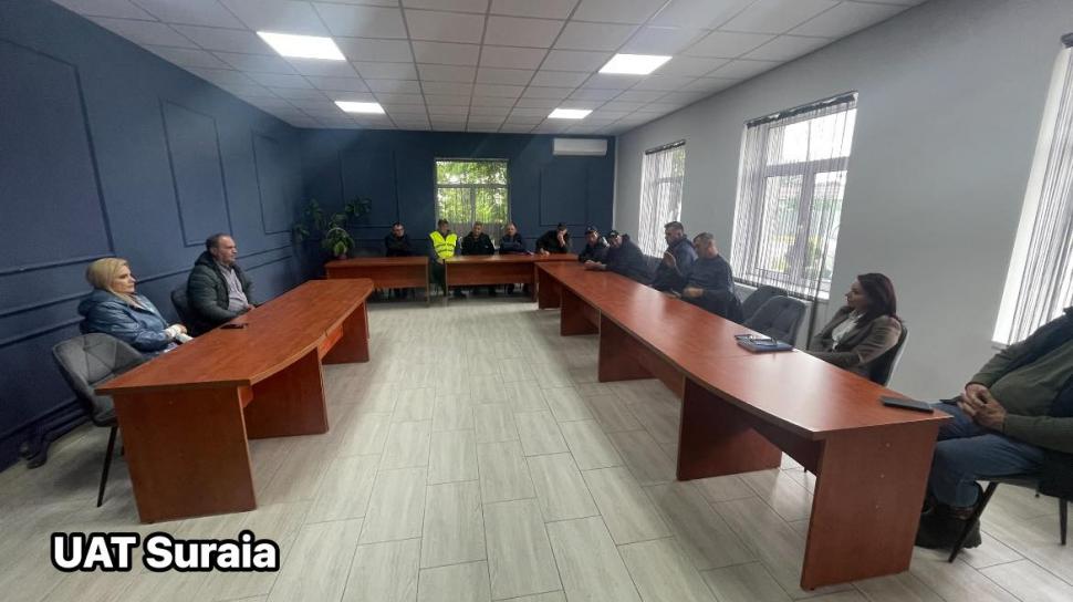 Pericol de viitură pe râul Siret. Sunt instalate baraje metalice pentru a opri apa. Localități din Vrancea sunt amenințate de inundaţii 976124