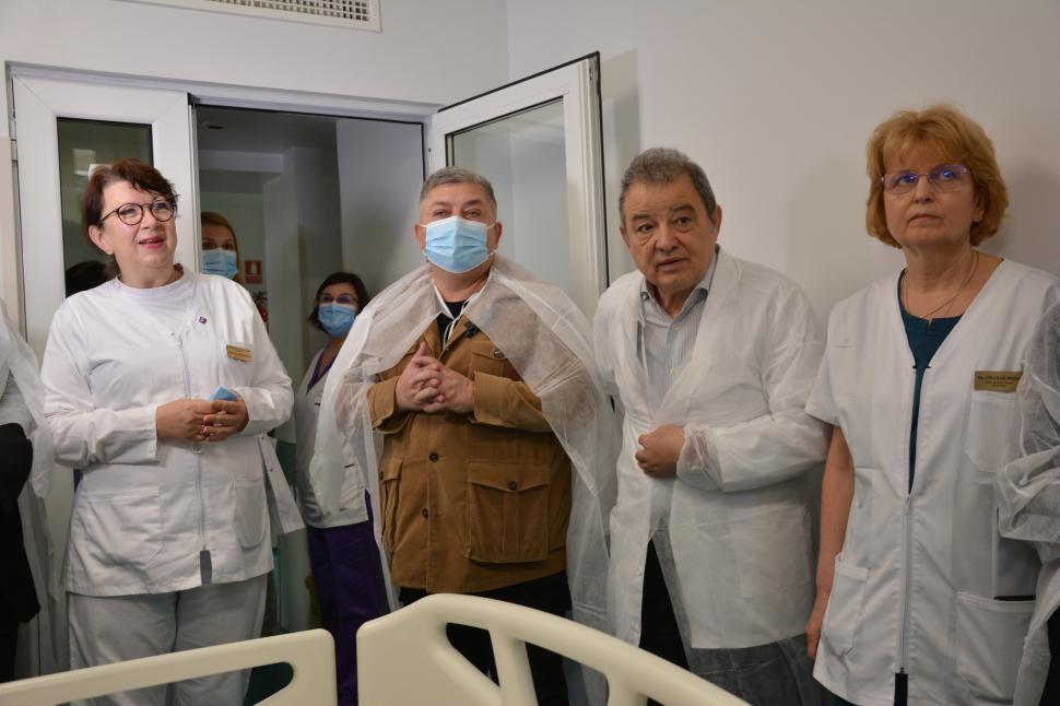 Spitalul de Boli Infecțioase Cluj-Napoca, un model naţional: Urgenţe cu diagnostic confirmat de la 20 de spitale din 10 ţări europene 976539