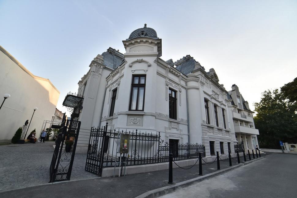 Forbes: Craiova este cea mai bună destinație culturală din Europa, în 2025. Se află înaintea celebrelor metropole Atena şi Florenţa 976938