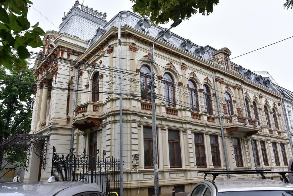 Forbes: Craiova este cea mai bună destinație culturală din Europa, în 2025. Se află înaintea celebrelor metropole Atena şi Florenţa 976946