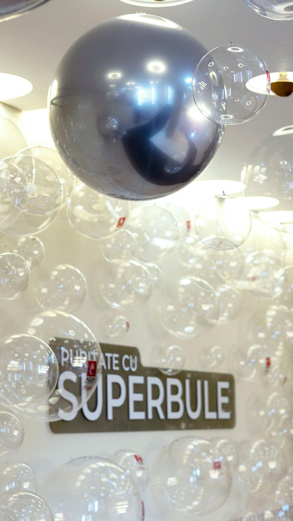 Puritate și rafinament la FOMO: AQUA Carpatica redefinește efervescența 976964