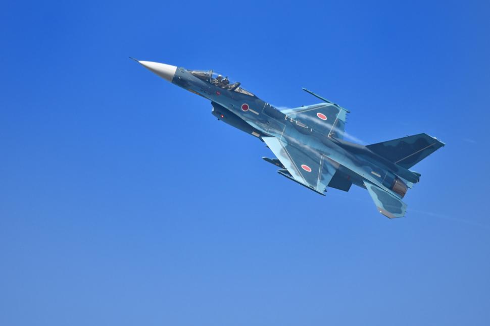 10 cele mai puternic înarmate avioane de vânătoare din lume. F-35 este doar pe locul 6 976814