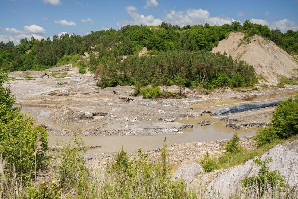 Nicușor Dan anunță primele măsuri la Praid: Salrom va face un „bypass” care să preia apa. Întrebarea e dacă putem salva întreaga salină 977138