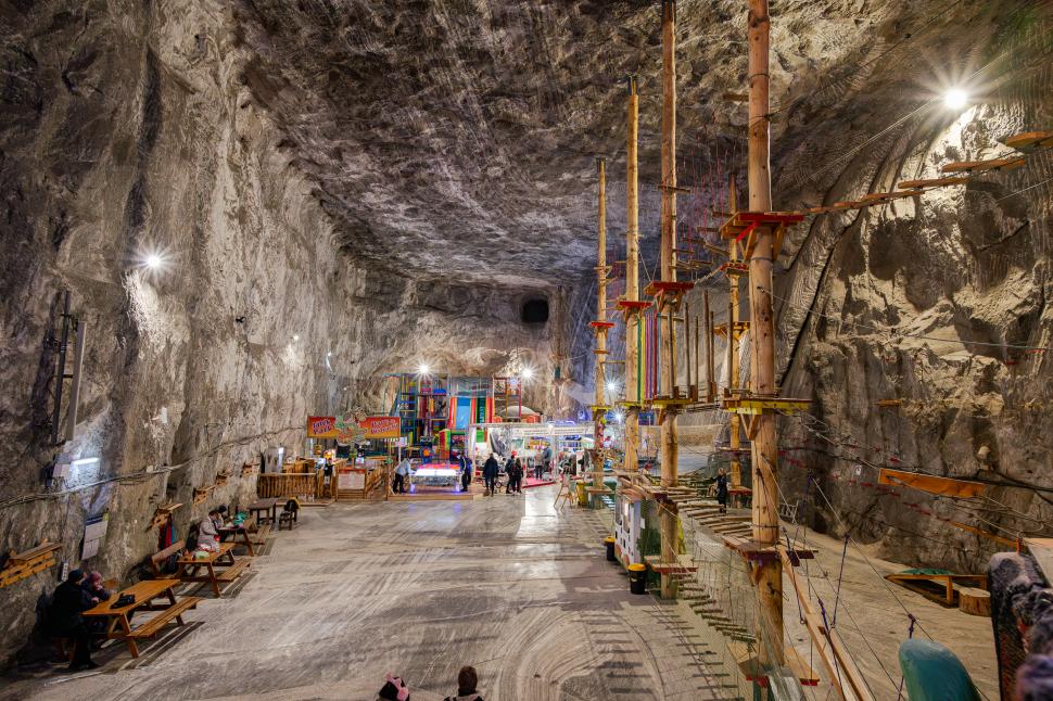 Cum arăta Salina Praid, înainte să fie distrusă de inundaţii. 500 de mii de turiști au vizitat salina în 2024 977309