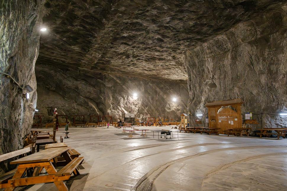 Cum arăta Salina Praid, înainte să fie distrusă de inundaţii. 500 de mii de turiști au vizitat salina în 2024 977331