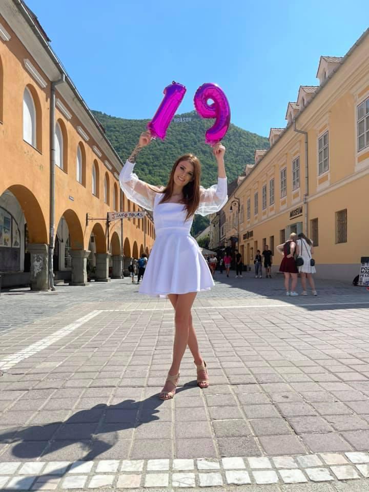 Apar detalii şocante în cazul crimei din Cosmopolis. Teodora era hărțuită de ani de zile, agresorul a scris o carte despre relația lor 977554