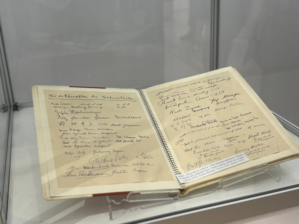 Cum arată fosta Şcoală de Cavalerie din Târgovişte, unde au avut loc procesul şi execuţia soţilor Ceauşescu. Clădirea a fost restaurată 977527