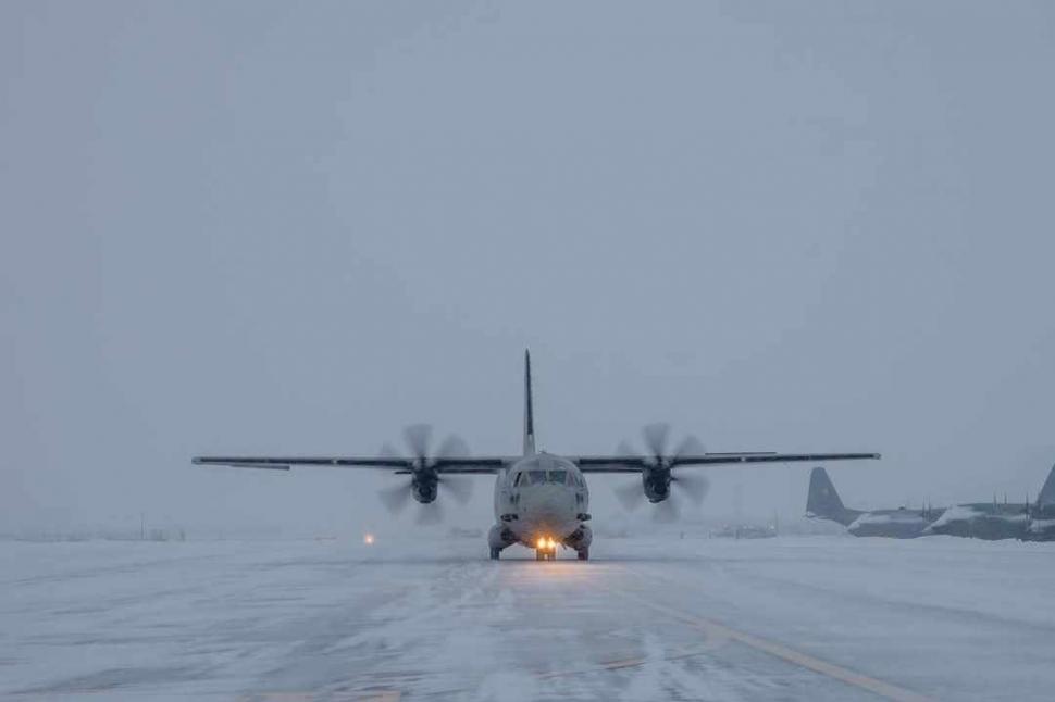 Imagini exclusive din avionul Spartan amenajat special pentru Nicușor Dan și delegația României la Vilnius 977716