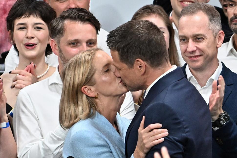 Momentul „Mihaela, dragostea mea” în Polonia. Trzaskowski a cerut aplauze pentru „prima doamnă”, după care a aflat că a pierdut 977615