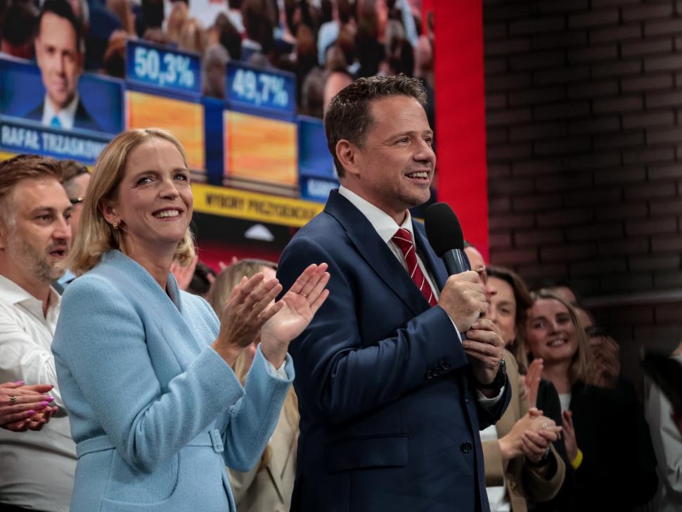 Momentul „Mihaela, dragostea mea” în Polonia. Trzaskowski a cerut aplauze pentru „prima doamnă”, după care a aflat că a pierdut 977616