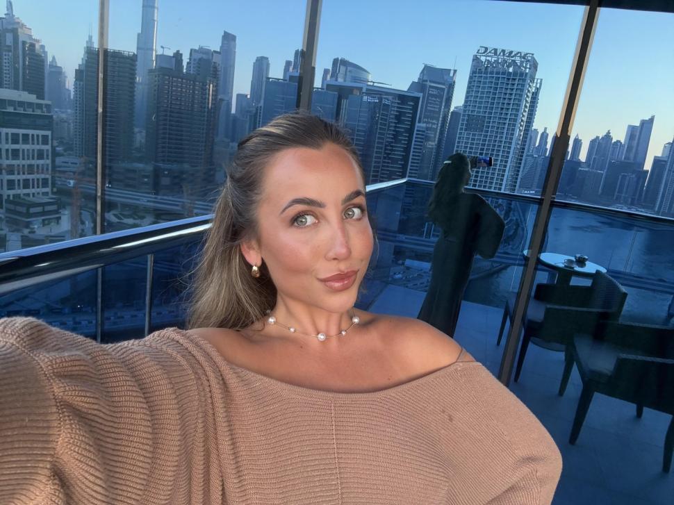 Experiența unei tinere de 25 de ani care s-a mutat în Dubai. După numai 5 luni a făcut o constatare uluitoare 977869