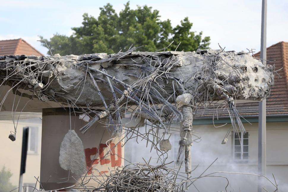 The Guardian: „Ruginească-se în pace”. Cum a ajuns Germania de la motorul Europei la o infrastructură în colaps și cum profită AfD-ul 978008