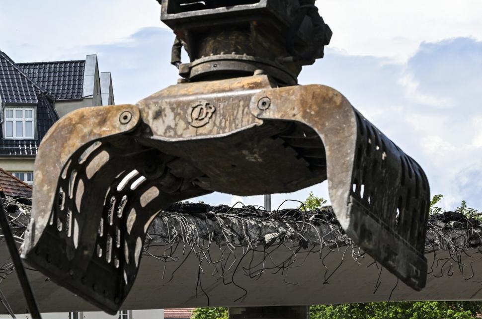 The Guardian: „Ruginească-se în pace”. Cum a ajuns Germania de la motorul Europei la o infrastructură în colaps și cum profită AfD-ul 978011