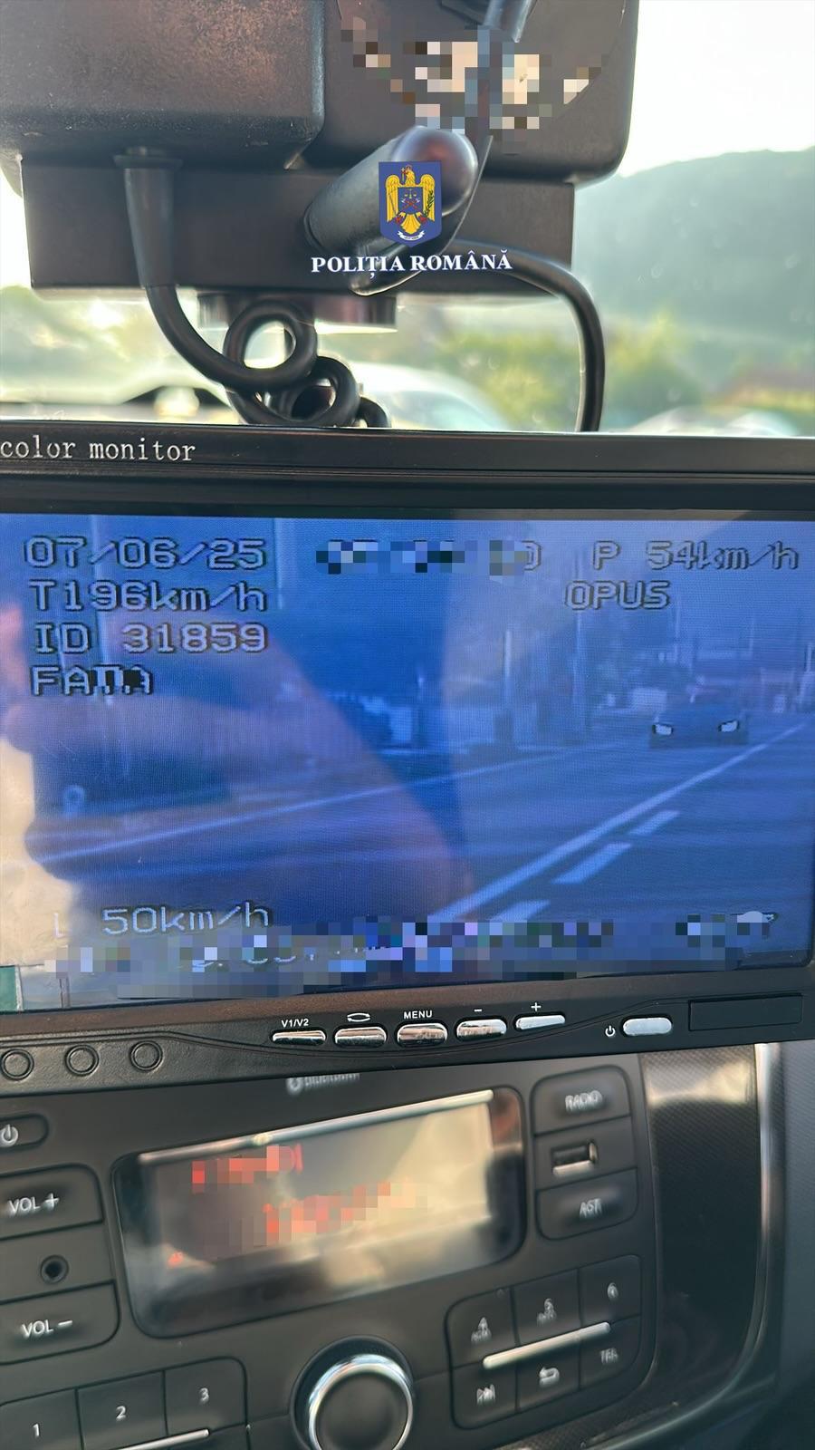 Andrew Tate a rămas fără permis după ce a fost prins cu 196 km/oră în localitate 979032