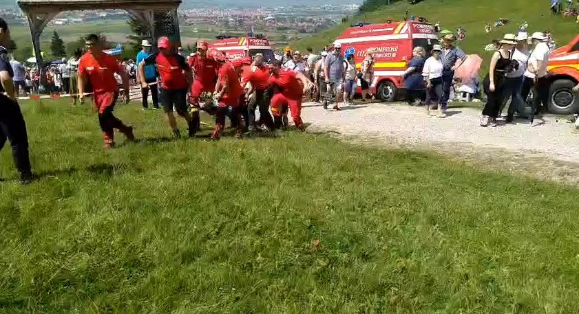 Sute de mii de oameni sunt la pelerinajul de la Șumuleu Ciuc. 24 de persoane au avut nevoie de ajutor medical din cauza căldurii 979055