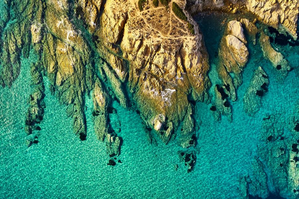 Tot ce trebuie să știi dacă mergi în vară în Grecia, Italia sau Spania. Unde sunt interzise selfie-urile sau se dau amenzi pentru șlapi 978568