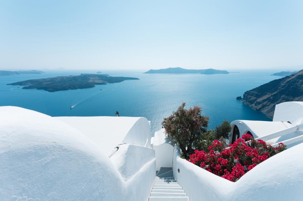 Tot ce trebuie să știi dacă mergi în vară în Grecia, Italia sau Spania. Unde sunt interzise selfie-urile sau se dau amenzi pentru șlapi 978581