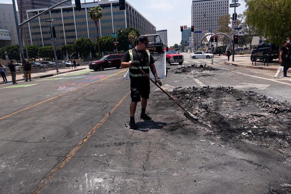 Trump trimite alți mii de soldați în Los Angeles. Primărița îl acuză că „folosește orașul ca experiment” 979479