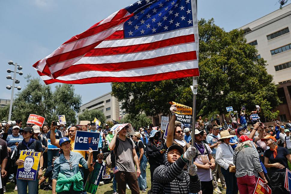 Trump trimite alți mii de soldați în Los Angeles. Primărița îl acuză că „folosește orașul ca experiment” 979480