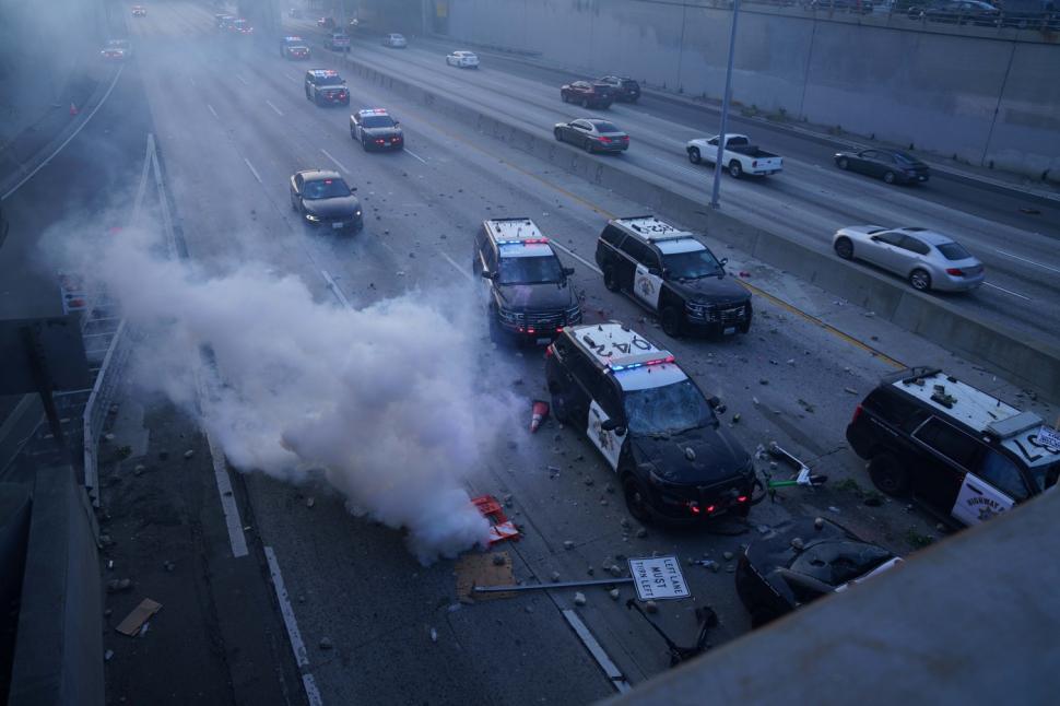 Trump trimite alți mii de soldați în Los Angeles. Primărița îl acuză că „folosește orașul ca experiment” 979485