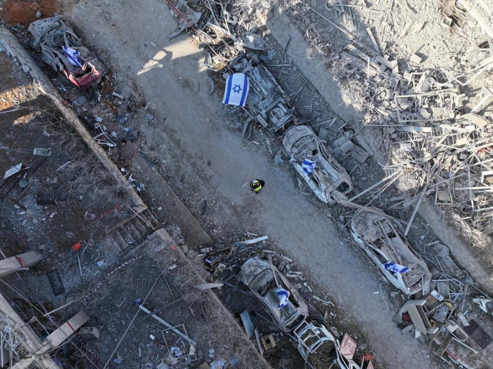 Imaginile distrugerii în Israel și Iran după bombardamente. Cum arată Teheranul și Tel Avivul după două zile de război 980849