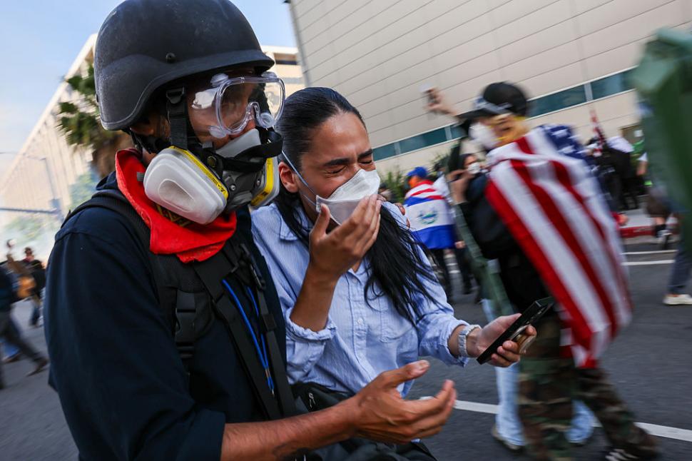Tancuri au defilat în Washington de ziua lui Donald Trump. În restul SUA, protestatarii au fost împrăștiați cu gaze lacrimogene 980903