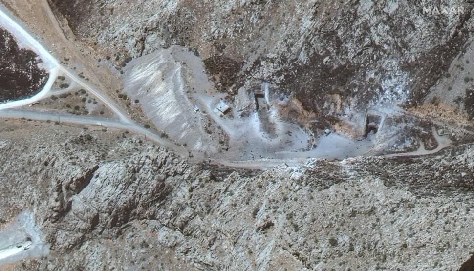 Imagini din satelit. Cum arată siturile nucleare iraniene după bombardamentele Israelului 981139