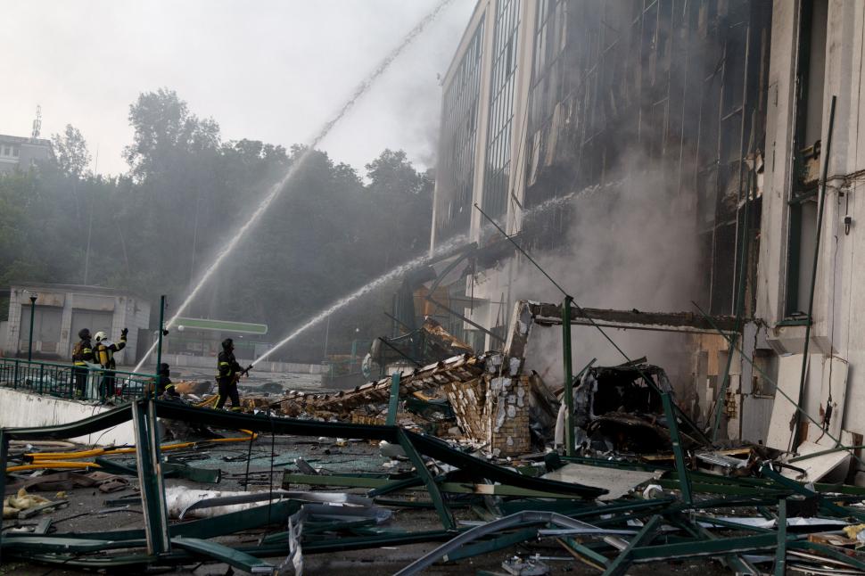 Rușii au atacat Ucraina cu 440 de drone și 32 de rachete. Incendii în Kiev, sunt 15 morți. Zelenski cere SUA și Europei să reacționeze 981316