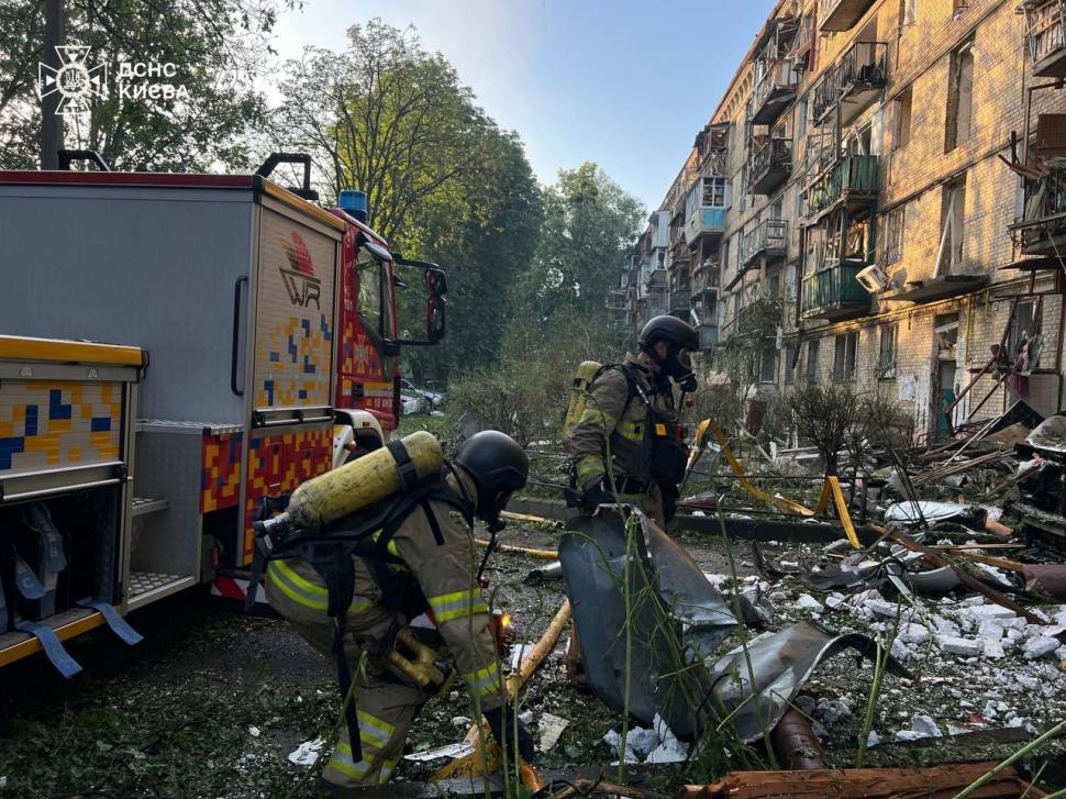 Rușii au atacat Ucraina cu 440 de drone și 32 de rachete. Incendii în Kiev, sunt 15 morți. Zelenski cere SUA și Europei să reacționeze 981334