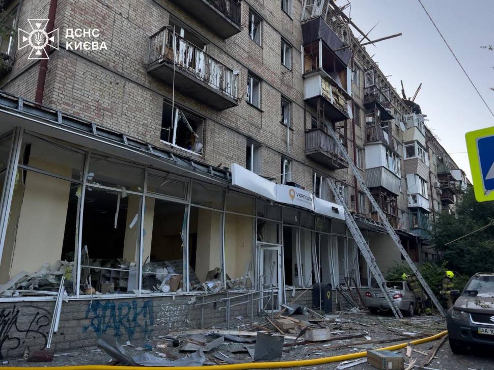 Rușii au atacat Ucraina cu 440 de drone și 32 de rachete. Incendii în Kiev, sunt 15 morți. Zelenski cere SUA și Europei să reacționeze 981336