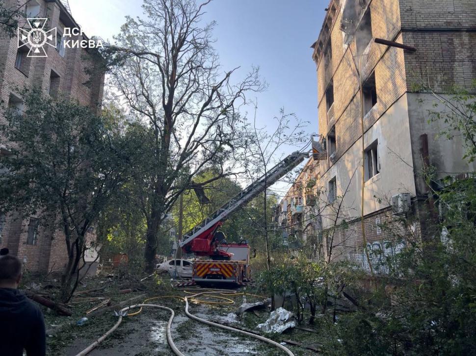 Rușii au atacat Ucraina cu 440 de drone și 32 de rachete. Incendii în Kiev, sunt 15 morți. Zelenski cere SUA și Europei să reacționeze 981337