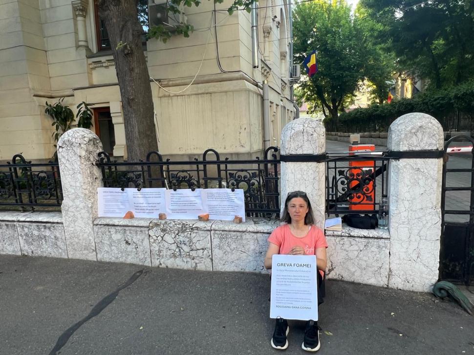 După greva foamei, o petiție: mama care a înfruntat sistemul cere ca nota la limba maternă să nu fie inclusă în diploma de Bac 981426