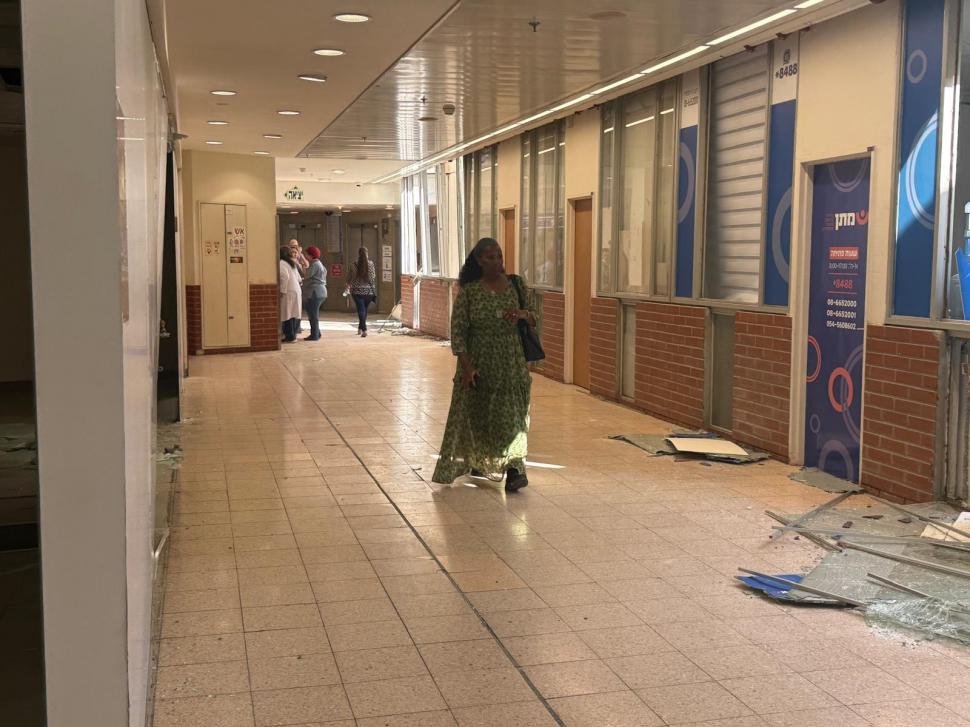 Imagini teribile din spitalul israelian din Beersheba, distrus de rachete iraniene. Mărturia unui român: Am auzit toate bubuiturile 981901