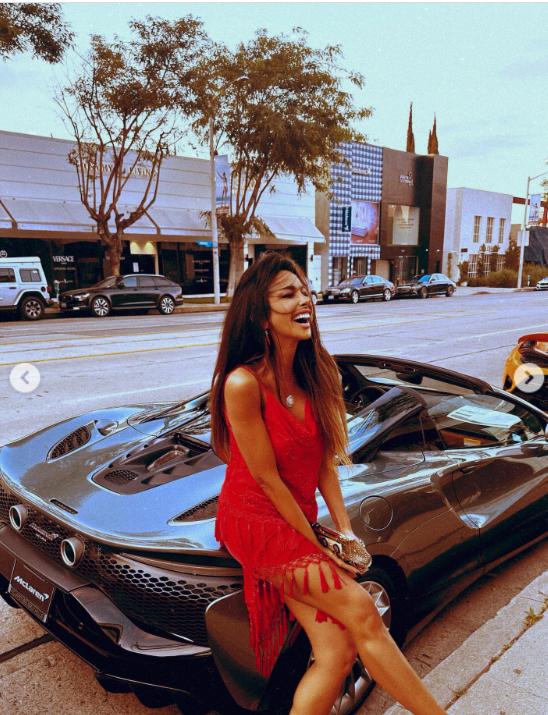 Mădălina Ghenea îşi uimeşte fanii cu o nouă şedinţă foto în SUA. Cum au reacţionat urmăritorii româncei 982047