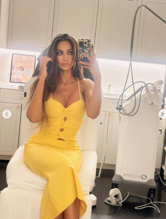 Mădălina Ghenea îşi uimeşte fanii cu o nouă şedinţă foto în SUA. Cum au reacţionat urmăritorii româncei 982054