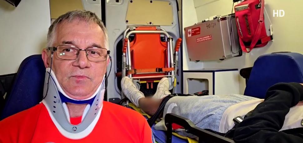 Accident mortal în Botoşani, după ce o maşină şi o ambulanţă s-au ciocnit frontal. 2 oameni au murit, iar alţi 4 sunt răniţi 982186