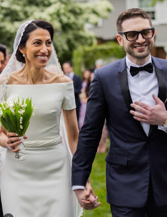 Imagini rare de la nunta fiului lui George Soros. Cum a fost îmbrăcată mireasa și de ce a lipsit miliardarul de la petrecerea fastuoasă 982227