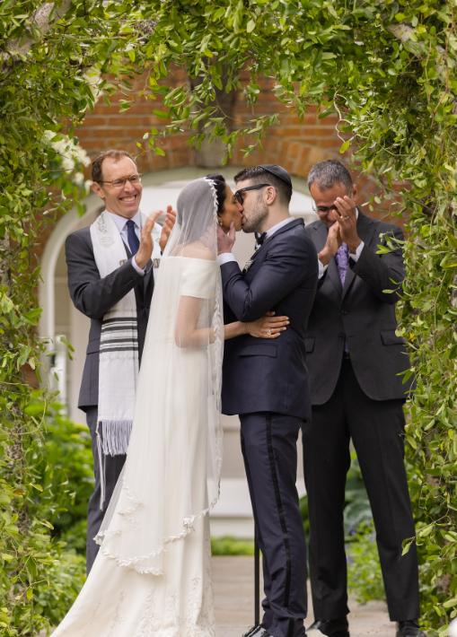 Imagini rare de la nunta fiului lui George Soros. Cum a fost îmbrăcată mireasa și de ce a lipsit miliardarul de la petrecerea fastuoasă 982228