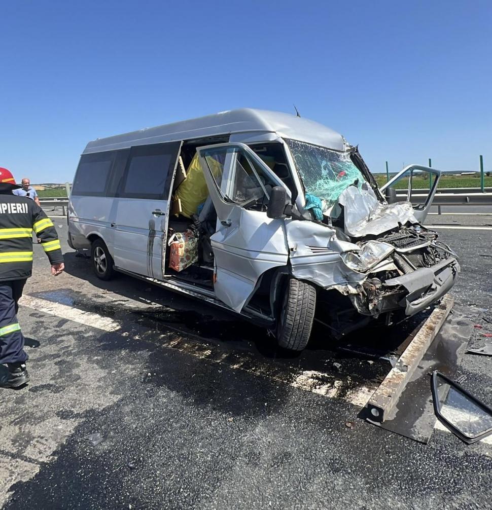 Accident grav pe autostrada A1, în apropiere de Buziaș: două persoane au fost rănite, se intervine cu un elicopter SMURD 982448