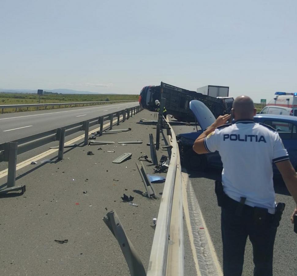 Accident grav pe autostrada A1, în apropiere de Buziaș: două persoane au fost rănite, se intervine cu un elicopter SMURD 982450