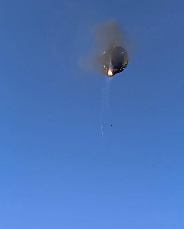 Un balon cu aer cald, plin cu turiști, a luat foc în aer şi s-a prăbuşit, în Brazilia: 8 oameni au murit, 13 au supravieţuit 982521