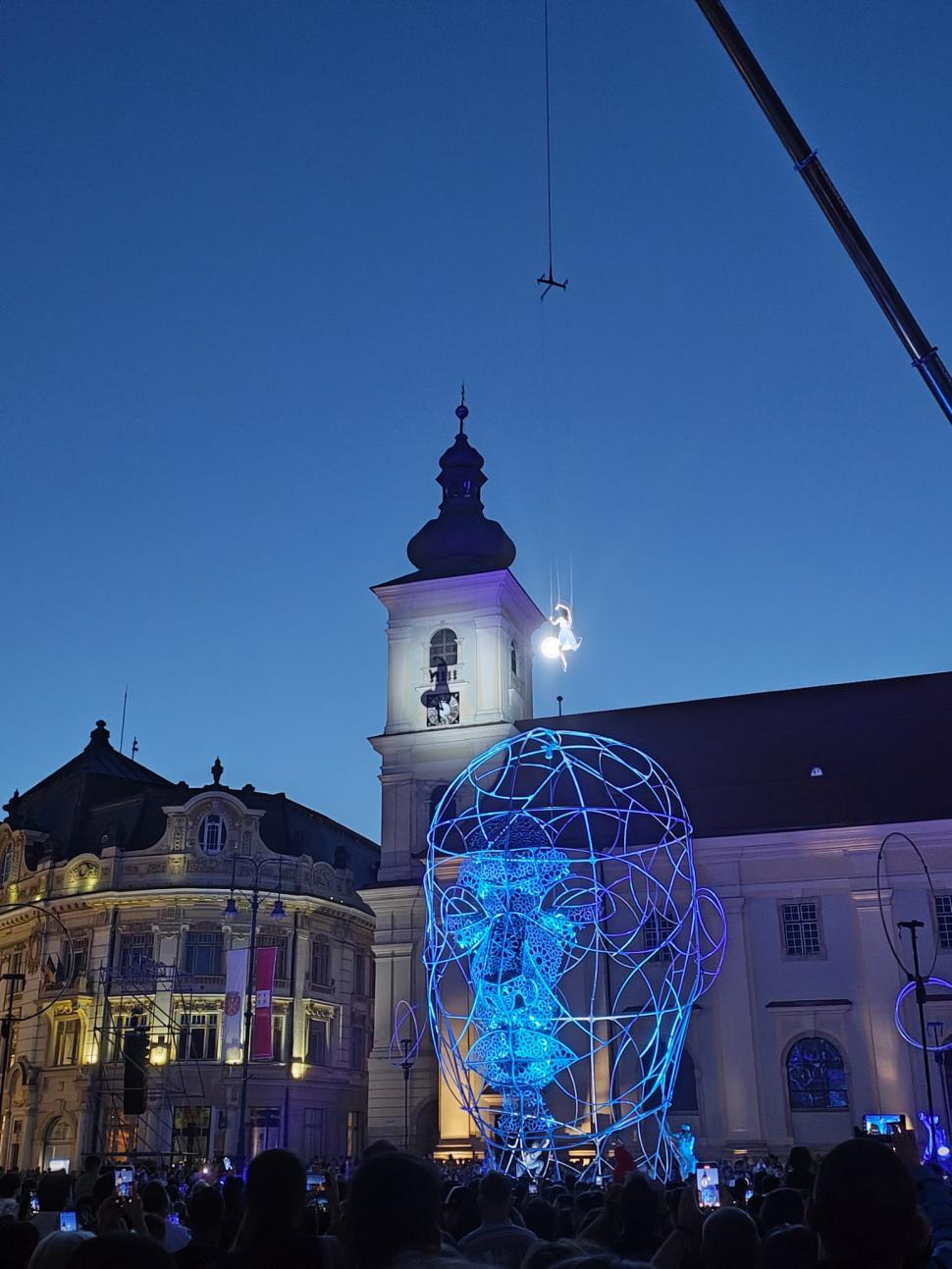 VIDEO. FITS a fost deschis cu un spectacol impresionat de drone în centrul Sibiului  982499